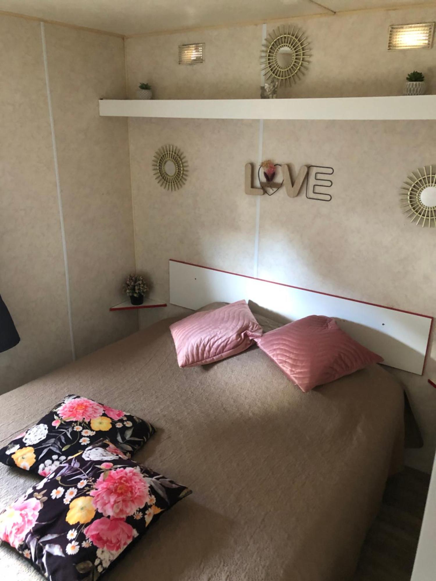 Vacances Mobilhome à Fréjus sur terrain privé Esterno foto